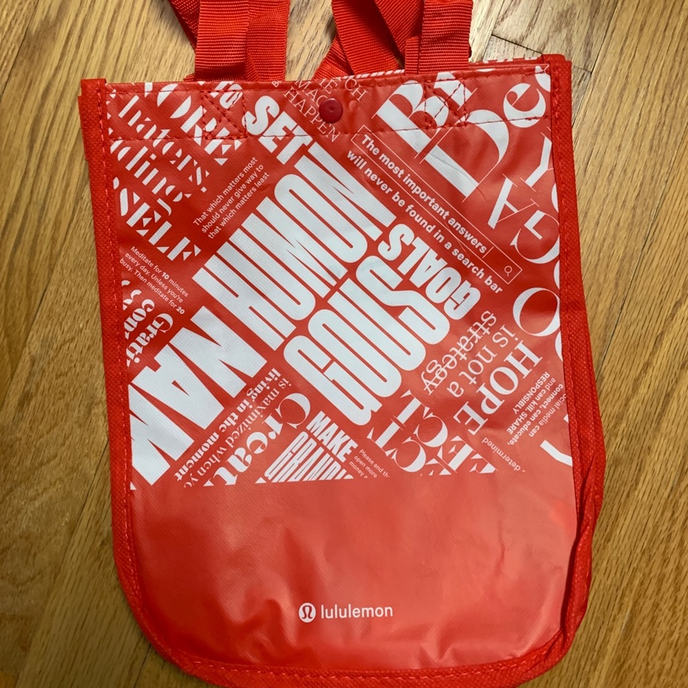 Lululemon bag